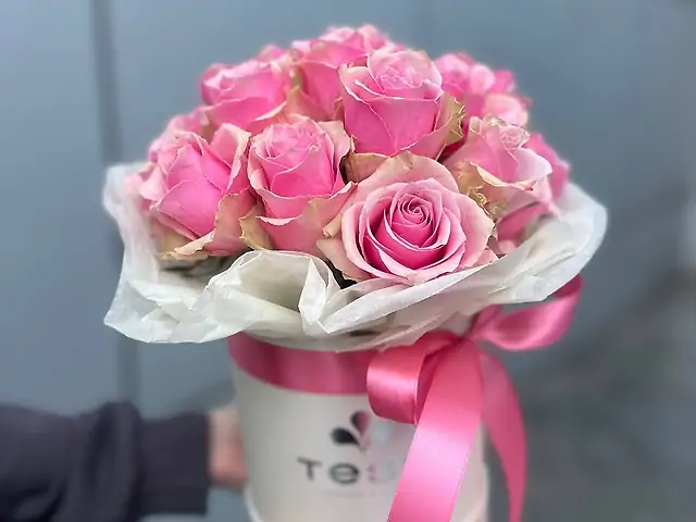 Композиція в коробці 