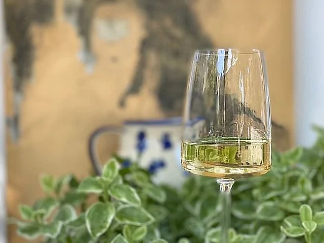 Semeli Moschofilero White, Греція