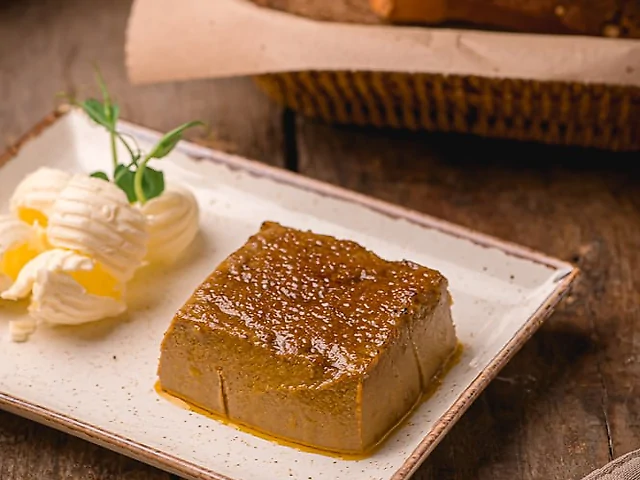 Паштет з курячої печінки та карамельною скоринкою