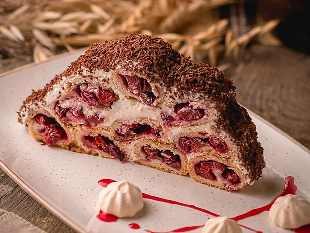 Монастирська хата