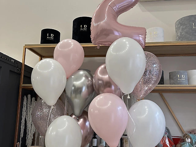 Сет кульок і цифра