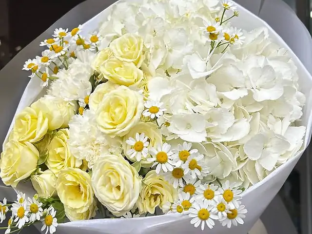 Ніжний мікс з танацетумом