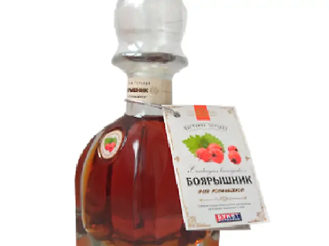 Настоянка гірка `Глід у дивіні` (графін) 36% 0,5л