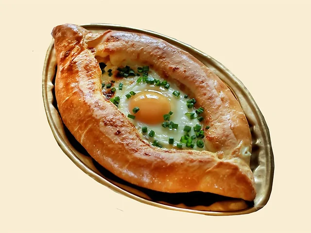 Хачапурі по-аджарські