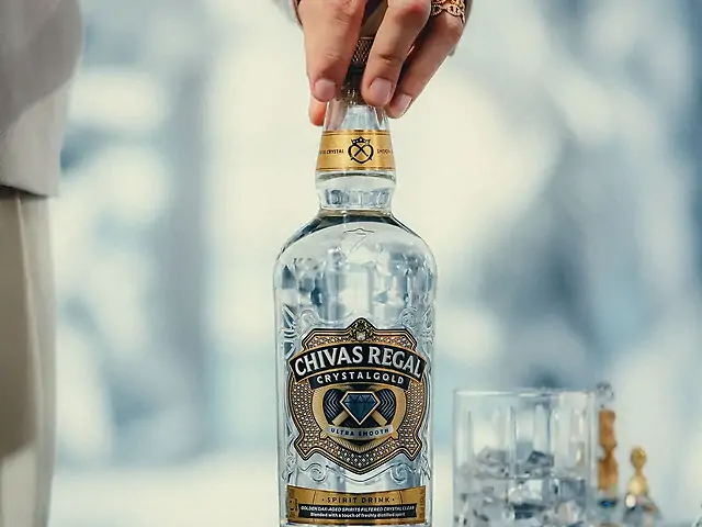 Спиртний напій Chivas Regal Crystalgold 0.7л 40%