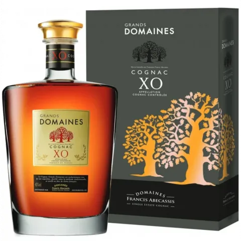 Коньяк GRANDS DOMAINES XO 0,7л 40 под. коробка (Франція)
